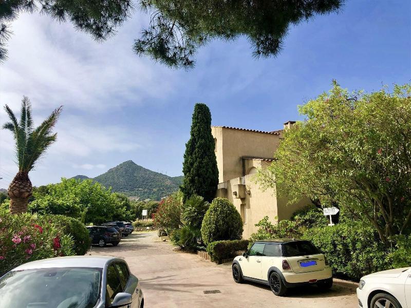 Motel Le Vieux Moulin LʼÎle-Rousse Eksteriør bilde