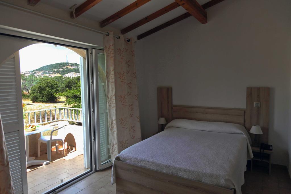 Motel Le Vieux Moulin LʼÎle-Rousse Eksteriør bilde