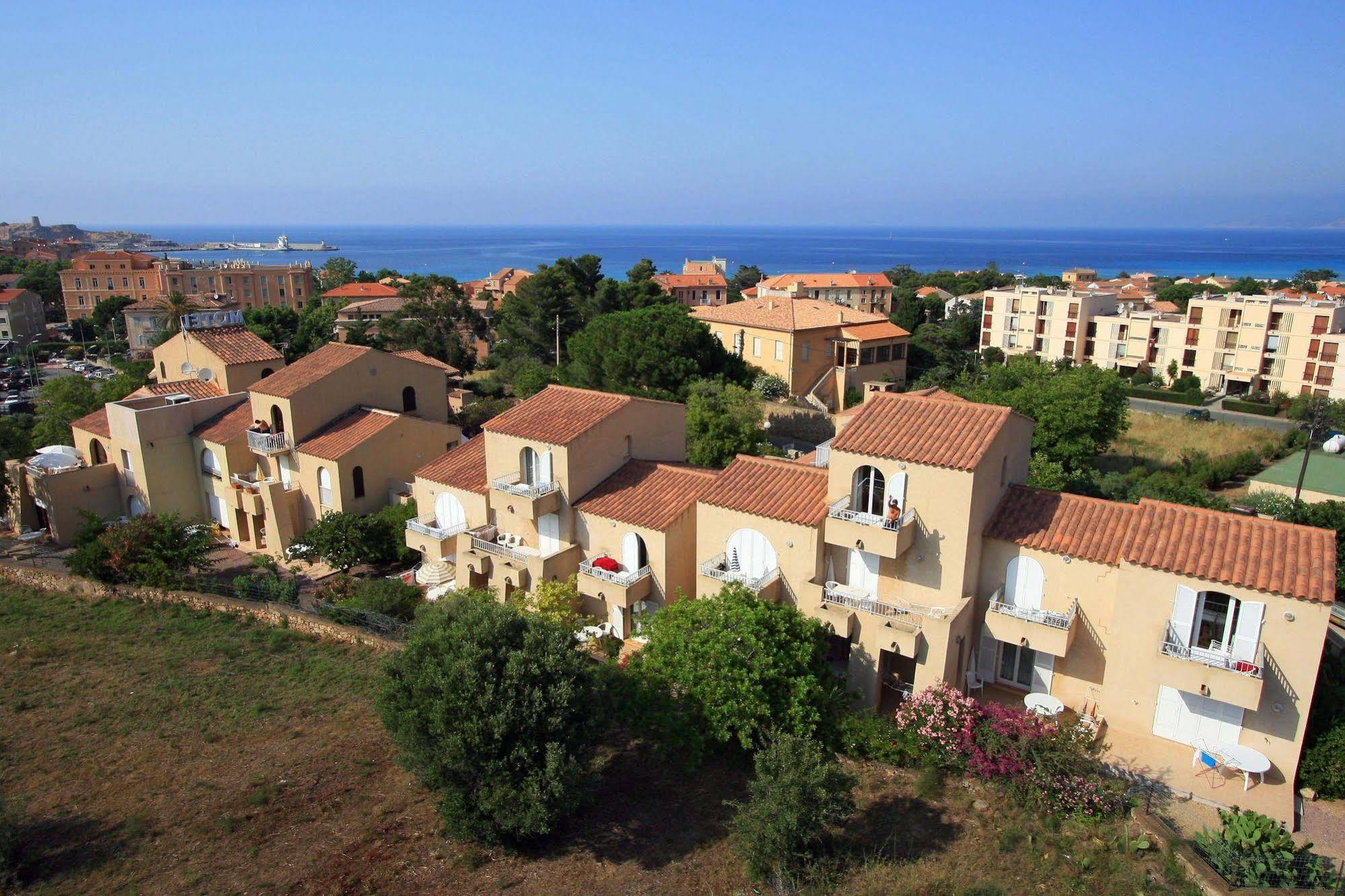 Motel Le Vieux Moulin LʼÎle-Rousse Eksteriør bilde