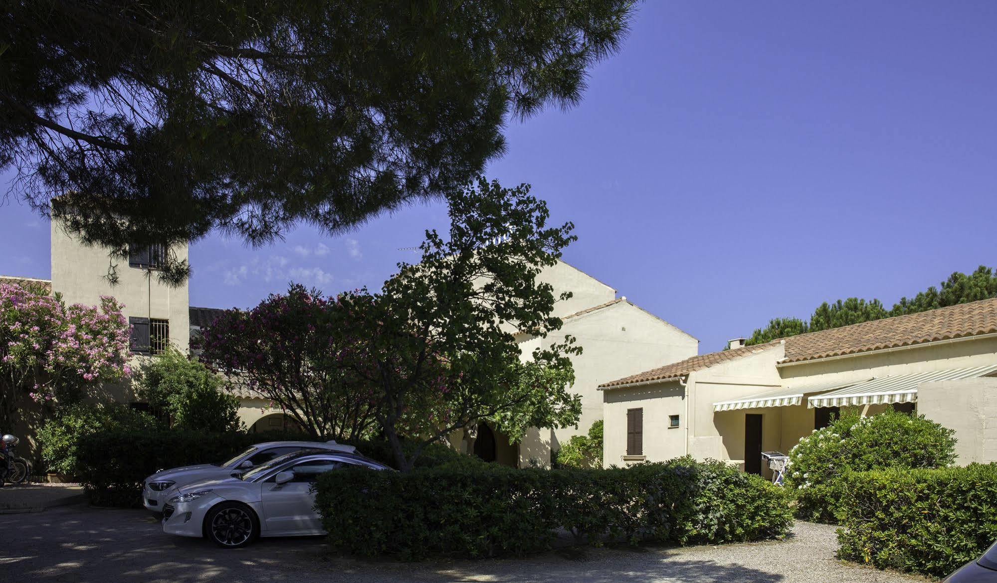 Motel Le Vieux Moulin LʼÎle-Rousse Eksteriør bilde