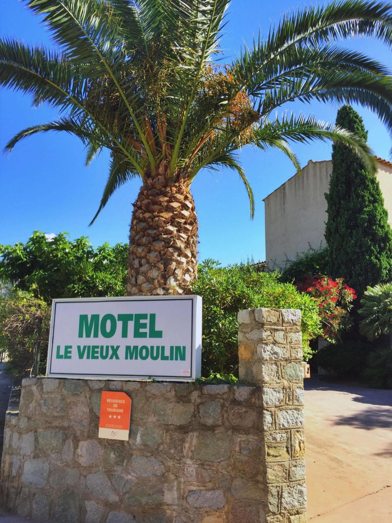 Motel Le Vieux Moulin LʼÎle-Rousse Eksteriør bilde